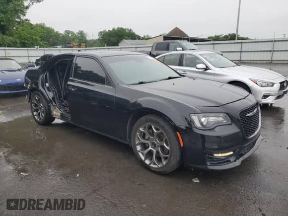 2018 Chrysler 300 S с VIN 2C3CCABT3JH274828, выставлен на аукционе Copart как лот 57973265 с пробегом 98 828 миль миль и Списание • Salvage title. История ставок и продаж доступна на DreamBid. Изображение 4.