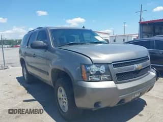 2007 Chevrolet Tahoe LT with VIN 1GNFC13027R406006, listed as a IAAI auction lot 42212129 with 204,827 mi miles and . Bid and sale history available at DreamBid. Image 1.