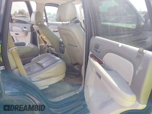 2013 Chevrolet Tahoe LT с VIN 1GNSCBE01DR153743, выставлен на аукционе IAAI как лот 43369855 с пробегом 270 663 миль миль и . История ставок и продаж доступна на DreamBid. Изображение 8.