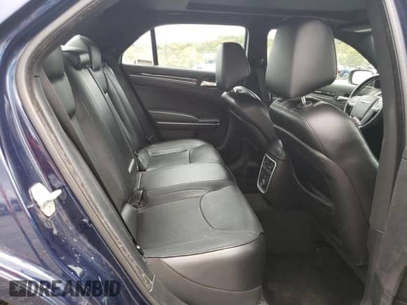 2014 Chrysler 300 C with VIN 2C3CCAKG4EH273261, listed as a Copart auction lot 85292025 with 114,957 mi miles and Salvage title. Bid and sale history available at DreamBid. Image 10.