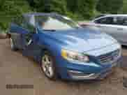 2015 Volvo S60 T5 Premier с VIN YV1612TK8F1334127, выставлен на аукционе IAAI как лот 42887031 с пробегом 101 981 миль миль и . История ставок и продаж доступна на DreamBid. Изображение 1.