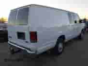 2008 Ford Econoline Cargo Commercial z VIN 1FTNS24L18DA11772, wystawiony jako IAAI lot #41025371 z przebiegiem 223 532 mil mil oraz . Historia ofert i sprzedaży dostępna na DreamBid. Obrazek 4.