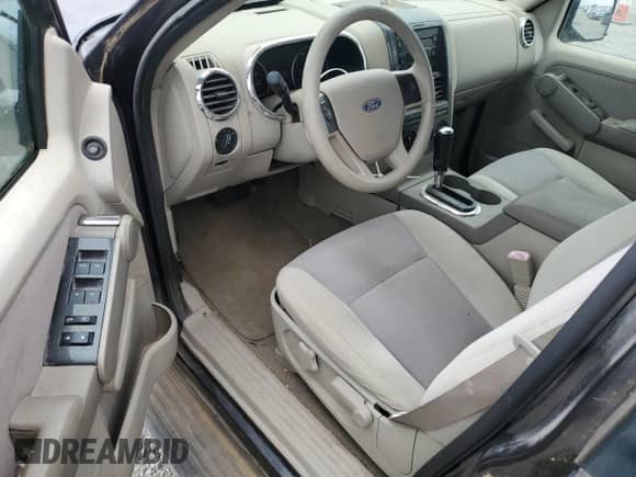 2007 Ford Explorer XLT with VIN 1FMEU63E07UB25941, listed as a Copart auction lot 82164805 with Not provided miles and Clean title. Bid and sale history available at DreamBid. Image 8.