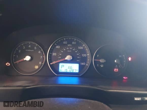 2011 Hyundai Santa Fe GLS with VIN 5XYZG3AB9BG080934, listed as a IAAI auction lot 43041789 with 151,287 mi miles and . Bid and sale history available at DreamBid. Image 7.