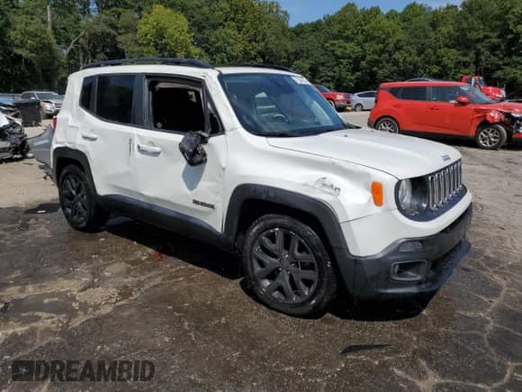 2018 Jeep Renegade Altitude with VIN ZACCJABB7JPH62171, listed as a Copart auction lot 71546175 with 88,886 mi miles and Salvage title. Bid and sale history available at DreamBid. Image 4.