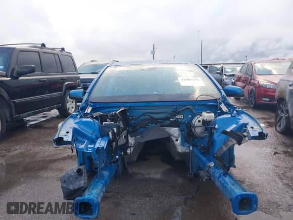 2015 Chevrolet SS z VIN 6G3F15RWXFL107479, wystawiony jako IAAI lot #42083211 z przebiegiem Nie podano mil oraz . Historia ofert i sprzedaży dostępna na DreamBid. Obrazek 6.