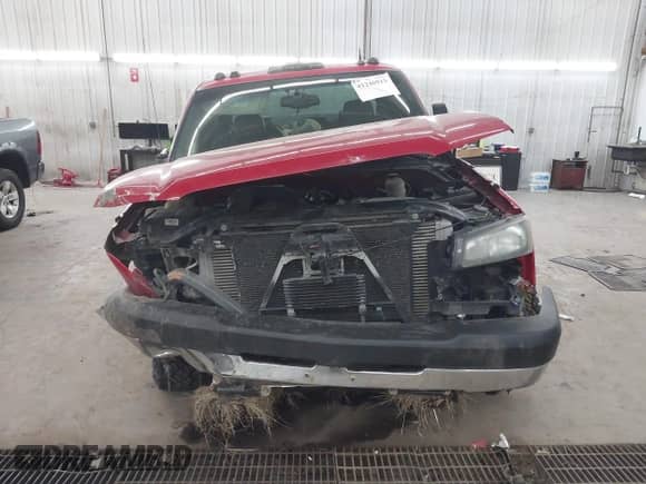 2004 Chevrolet Silverado 3500 SRW z VIN 1GCHK33294F234247, wystawiony jako IAAI lot #41246913 z przebiegiem 272 596 mil mil oraz . Historia ofert i sprzedaży dostępna na DreamBid. Obrazek 13.