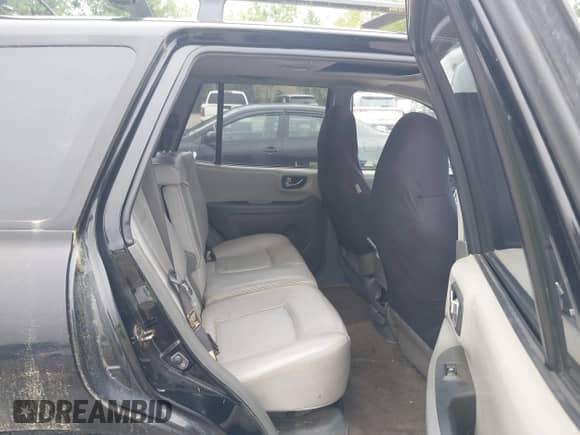 2006 Hyundai Santa Fe GLS z VIN KM8SC73E26U101036, wystawiony jako IAAI lot #42464830 z przebiegiem 183 102 mil mil oraz . Historia ofert i sprzedaży dostępna na DreamBid. Obrazek 8.