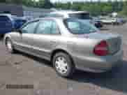 1998 Hyundai Sonata z VIN KMHCF24F4WA126625, wystawiony jako IAAI lot #42401944 z przebiegiem 37 690 mil mil oraz . Historia ofert i sprzedaży dostępna na DreamBid. Obrazek 3.