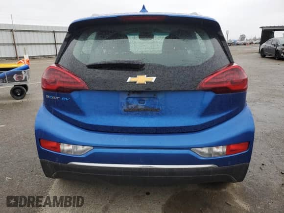 2020 Chevrolet Bolt EV Premier z VIN 1G1FZ6S04L4123662, wystawiony jako Copart lot #43017423 z przebiegiem 42 121 mil mil oraz . Historia ofert i sprzedaży dostępna na DreamBid. Obrazek 6.