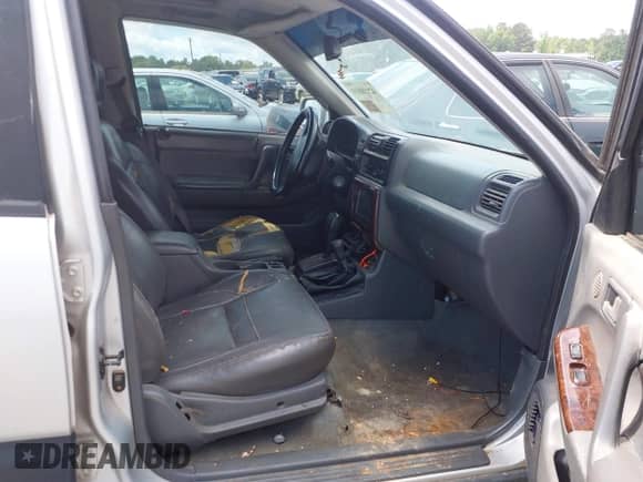1999 Honda Passport LX с VIN 4S6CM58W8X4420943, выставлен на аукционе IAAI как лот 42118510 с пробегом 171 821 миль миль и . История ставок и продаж доступна на DreamBid. Изображение 5.
