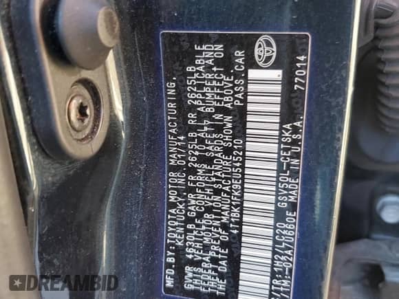 2014 Toyota Camry SE z VIN 4T1BK1FK9EU545210, wystawiony jako Copart lot #84420325 z przebiegiem 147 517 mil mil oraz Szkoda całkowita • Salvage title. Historia ofert i sprzedaży dostępna na DreamBid. Obrazek 12.