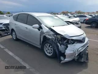 2015 Toyota Prius Two z VIN JTDZN3EU5FJ018499, wystawiony jako IAAI lot #43137403 z przebiegiem 156 541 mil mil oraz . Historia ofert i sprzedaży dostępna na DreamBid. Obrazek 1.