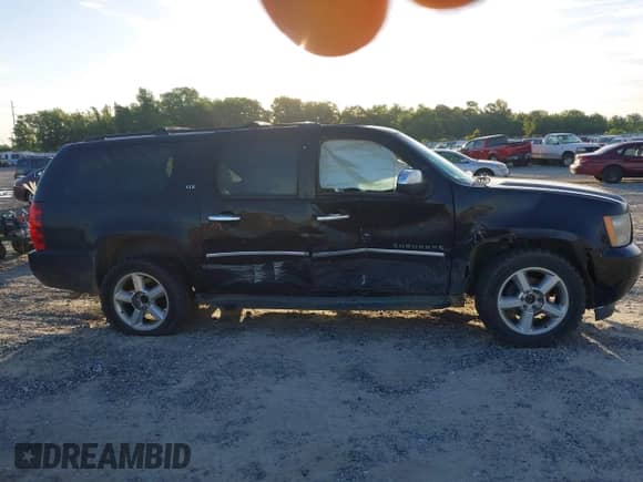 2011 Chevrolet Suburban LTZ с VIN 1GNSKKE35BR374949, выставлен на аукционе IAAI как лот 42315399 с пробегом 353 613 миль миль и . История ставок и продаж доступна на DreamBid. Изображение 13.