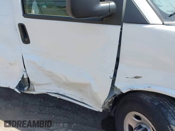 2021 Chevrolet Express Cargo с VIN 1GCWGAF70M1237863, выставлен на аукционе IAAI как лот 41778507 с пробегом 122 174 миль миль и . История ставок и продаж доступна на DreamBid. Изображение 6.