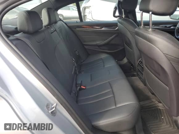 2019 BMW 5 Series 530i xDrive z VIN WBAJA7C50KWW06557, wystawiony jako Copart lot #81634425 z przebiegiem 66 963 mil mil oraz Szkoda całkowita • Salvage title. Historia ofert i sprzedaży dostępna na DreamBid. Obrazek 10.