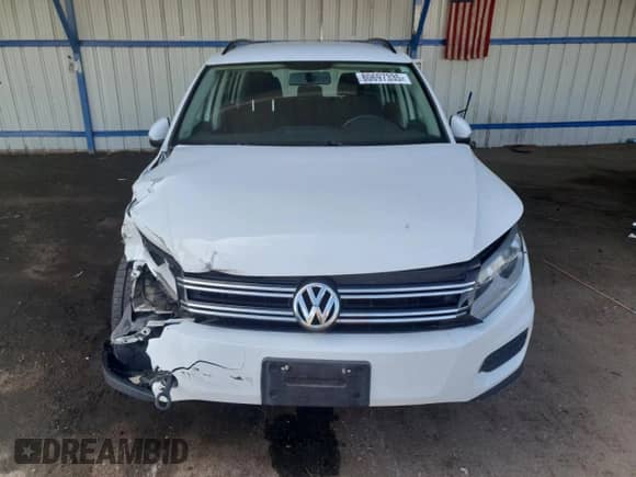 2017 Volkswagen Tiguan S с VIN WVGBV7AX8HK043575, выставлен на аукционе Copart как лот 80697335 с пробегом 71 281 миль миль и Списание • Salvage title. История ставок и продаж доступна на DreamBid. Изображение 5.