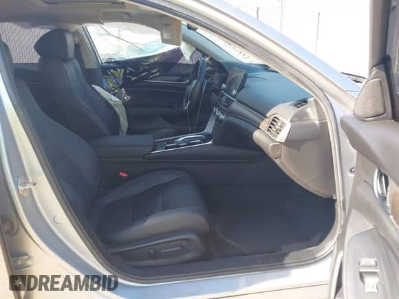 2019 Honda Accord Touring z VIN 1HGCV2F91KA020644, wystawiony jako IAAI lot #42769904 z przebiegiem 63 059 mil mil oraz . Historia ofert i sprzedaży dostępna na DreamBid. Obrazek 5.