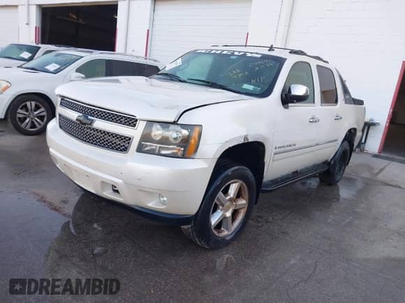 2009 Chevrolet Avalanche LS z VIN 3GNFK12059G244542, wystawiony jako IAAI lot #41783563 z przebiegiem 308 474 mil mil oraz . Historia ofert i sprzedaży dostępna na DreamBid. Obrazek 2.