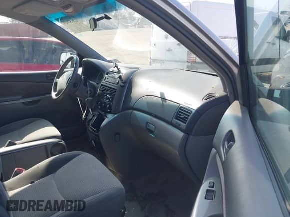 2008 Toyota Sienna CE with VIN 5TDZK23C38S224889, listed as a IAAI auction lot 42652031 with 189,435 mi miles and . Bid and sale history available at DreamBid. Image 5.