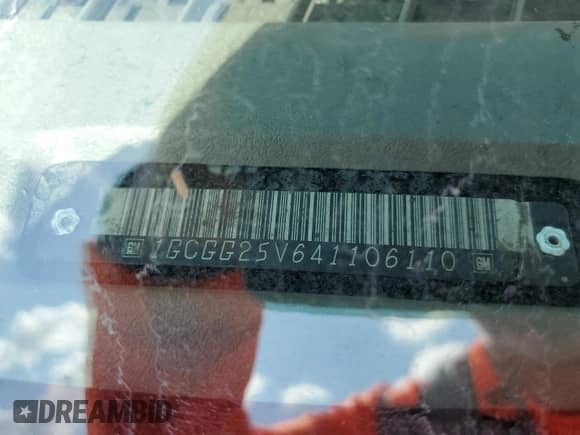 2004 Chevrolet Express Cargo with VIN 1GCGG25V641106110, listed as a Copart auction lot 70876295 with 282,018 mi miles and Non repairable. Bid and sale history available at DreamBid. Image 13.