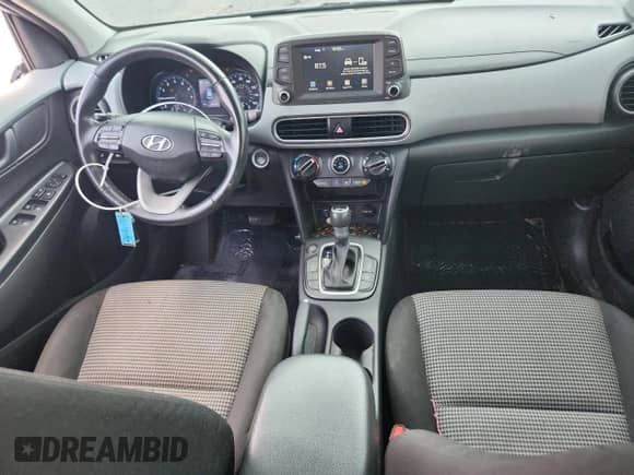 2021 Hyundai Kona SEL with VIN KM8K22AA1MU616807, listed as a Copart auction lot 67947195 with 102,798 mi miles and Salvage title. Bid and sale history available at DreamBid. Image 8.