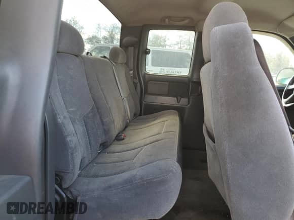 2006 Chevrolet Silverado 1500 LT1 с VIN 1GCEK19V86Z218261, выставлен на аукционе Copart как лот 82683595 с пробегом 348 703 миль миль и Чистый • Clean title. История ставок и продаж доступна на DreamBid. Изображение 10.