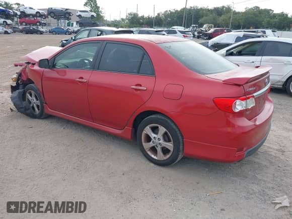 2011 Toyota Corolla S с VIN 2T1BU4EE9BC700195, выставлен на аукционе IAAI как лот 43244780 с пробегом 152 945 миль миль и . История ставок и продаж доступна на DreamBid. Изображение 3.