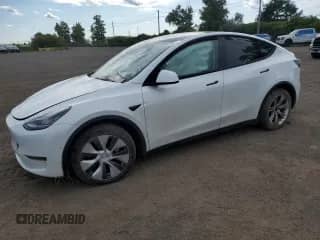 2020 Tesla Model Y Long Range с VIN 5YJYGDEE2LF026213, выставлен на аукционе Copart как лот 69583544 с пробегом 140 287 миль миль и Списание • Salvage title. История ставок и продаж доступна на DreamBid. Изображение 1.