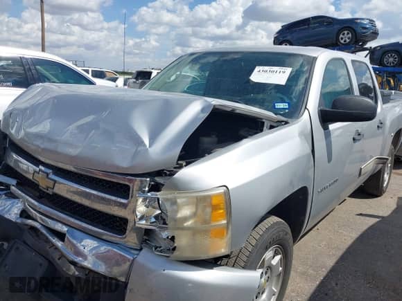 2011 Chevrolet Silverado 1500 LT с VIN 3GCPCSEA2BG156431, выставлен на аукционе IAAI как лот 43030119 с пробегом 200 015 миль миль и . История ставок и продаж доступна на DreamBid. Изображение 2.