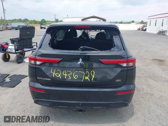 2023 Mitsubishi Outlander SEL z VIN JA4J4VA82PZ006988, wystawiony jako IAAI lot #42436729 z przebiegiem 76 957 mil mil oraz . Historia ofert i sprzedaży dostępna na DreamBid. Obrazek 16.