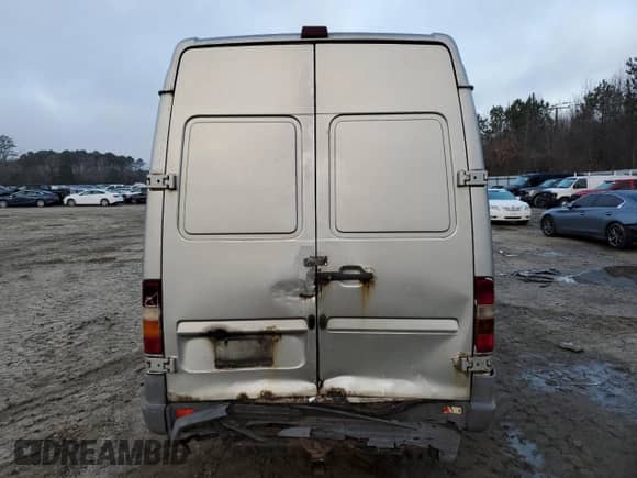 2006 Dodge Sprinter with VIN WD0PD544465942567, listed as a Copart auction lot 43606765 with 360,846 mi miles and Salvage title. Bid and sale history available at DreamBid. Image 6.