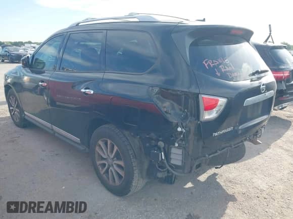 2016 Nissan Pathfinder S z VIN 5N1AR2MN8GC664210, wystawiony jako IAAI lot #42303423 z przebiegiem 176 202 mil mil oraz . Historia ofert i sprzedaży dostępna na DreamBid. Obrazek 3.