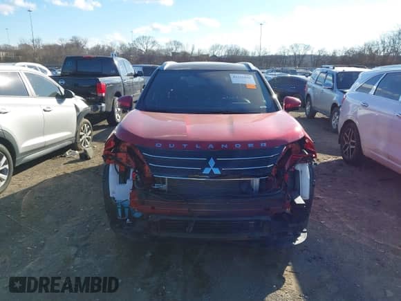 2023 Mitsubishi Outlander SEL with VIN JA4J4VA86PZ044725, listed as a IAAI auction lot 41211848 with 10,886 mi miles and . Bid and sale history available at DreamBid. Image 13.