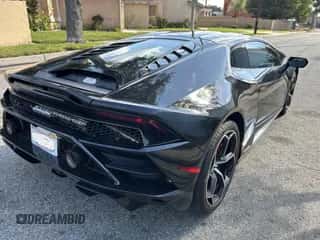 2021 Lamborghini Huracan z VIN ZHWUF5ZFXMLA16208, wystawiony jako IAAI lot #41461215 z przebiegiem 13 163 mil mil oraz . Historia ofert i sprzedaży dostępna na DreamBid. Obrazek 4.