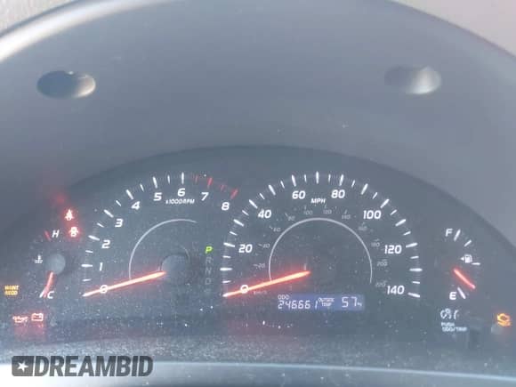 2010 Toyota Camry z VIN 4T1BF3EK2AU071449, wystawiony jako IAAI lot #43559251 z przebiegiem 246 661 mil mil oraz . Historia ofert i sprzedaży dostępna na DreamBid. Obrazek 7.