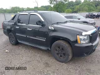 2008 Chevrolet Avalanche LTZ с VIN 3GNFK12318G241601, выставлен на аукционе IAAI как лот 42268422 с пробегом 154 345 миль миль и . История ставок и продаж доступна на DreamBid. Изображение 1.