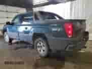 2005 Chevrolet Avalanche LS z VIN 3GNEK12Z95G162303, wystawiony jako Copart lot #67767745 z przebiegiem 143 746 mil mil oraz Szkoda całkowita • Salvage title. Historia ofert i sprzedaży dostępna na DreamBid. Obrazek 2.