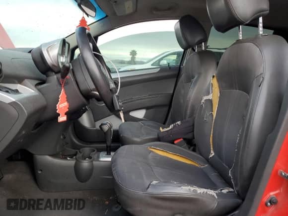 2013 Chevrolet Spark LT с VIN KL8CD6S97DC620311, выставлен на аукционе Copart как лот 84602805 с пробегом 341 139 миль миль и Списание • Salvage title. История ставок и продаж доступна на DreamBid. Изображение 7.