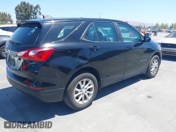 2021 Chevrolet Equinox LS z VIN 2GNAXHEV0M6116256, wystawiony jako IAAI lot #43015900 z przebiegiem 106 359 mil mil oraz . Historia ofert i sprzedaży dostępna na DreamBid. Obrazek 4.