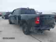 2025 Ram 1500 Big Horn z VIN 1C6RREFP3SN634401, wystawiony jako IAAI lot #41434346 z przebiegiem 4 226 mil mil oraz . Historia ofert i sprzedaży dostępna na DreamBid. Obrazek 3.