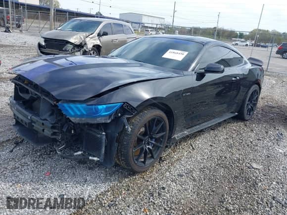 2016 Ford Mustang Shelby GT350 с VIN 1FA6P8JZ0G5521515, выставлен на аукционе IAAI как лот 41868450 с пробегом 88 221 миль миль и . История ставок и продаж доступна на DreamBid. Изображение 20.