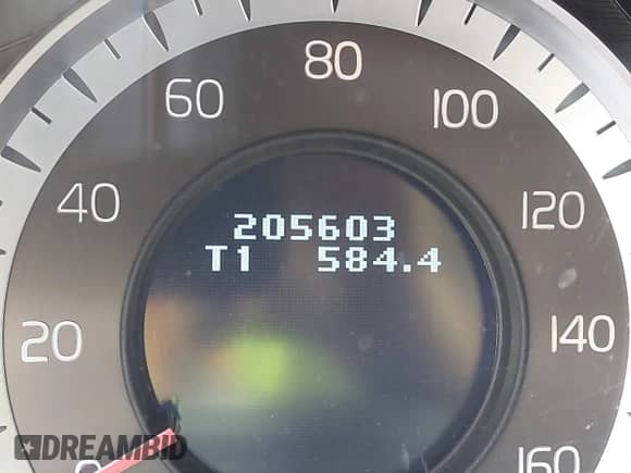 2012 Volvo XC70 3.2L with VIN YV4940BZ2C1138755, listed as a IAAI auction lot 42711772 with 205,603 mi miles and . Bid and sale history available at DreamBid. Image 15.