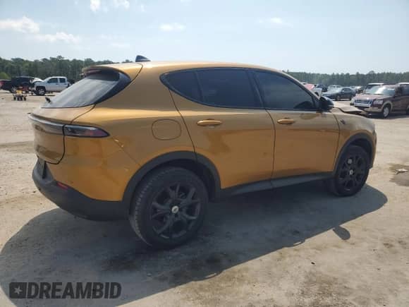 2024 Dodge Hornet GT z VIN ZACNDFAN4R3A38756, wystawiony jako Copart lot #71324835 z przebiegiem 9 518 mil mil oraz Szkoda całkowita • Salvage title. Historia ofert i sprzedaży dostępna na DreamBid. Obrazek 3.