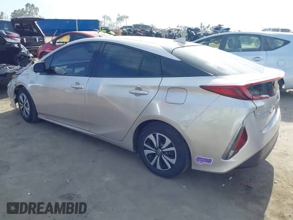 2018 Toyota Prius Plus z VIN JTDKARFP7J3099284, wystawiony jako IAAI lot #42920662 z przebiegiem 51 694 mil mil oraz . Historia ofert i sprzedaży dostępna na DreamBid. Obrazek 3.