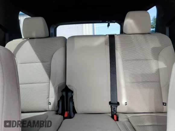 2023 Chevrolet Traverse LS z VIN 1GNERFKW1PJ191651, wystawiony jako Copart lot #84365685 z przebiegiem 38 888 mil mil oraz Szkoda całkowita • Salvage title. Historia ofert i sprzedaży dostępna na DreamBid. Obrazek 10.