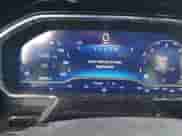 2022 Chevrolet Silverado 1500 RST z VIN 3GCUDEET5NG690627, wystawiony jako IAAI lot #41832932 z przebiegiem 39 435 mil mil oraz . Historia ofert i sprzedaży dostępna na DreamBid. Obrazek 7.