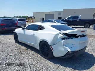 2018 Chevrolet Camaro 2LT z VIN 1G1FD1RS7J0145717, wystawiony jako IAAI lot #43084762 z przebiegiem 120 000 mil mil oraz . Historia ofert i sprzedaży dostępna na DreamBid. Obrazek 6.