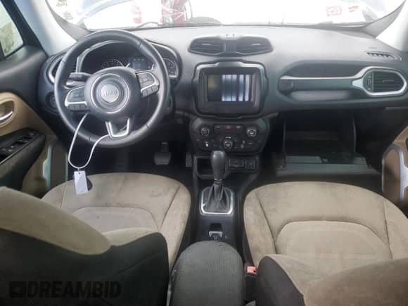 2018 Jeep Renegade Latitude with VIN ZACCJABB8JPH48411, listed as a Copart auction lot 70494845 with 252,379 mi miles and Clean title. Bid and sale history available at DreamBid. Image 8.