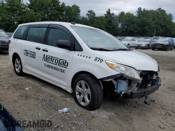 2018 Toyota Sienna L с VIN 5TDZZ3DC4JS943140, выставлен на аукционе Copart как лот 62186835 с пробегом 311 267 миль миль и Чистый • Clean title. История ставок и продаж доступна на DreamBid. Изображение 4.